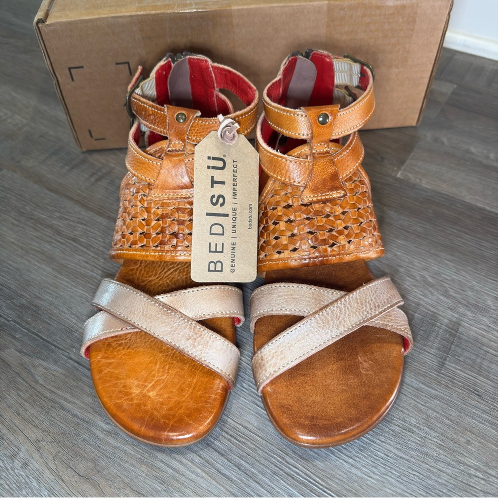 Bed Stu Capriana Gladiator Cafe Latte Rustic Leather Sandals - Picture 3 of 9
